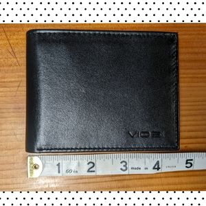 Viosi black leather wallet